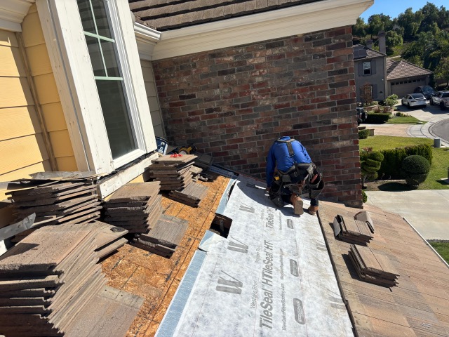 Tile Replacement — S New Roof