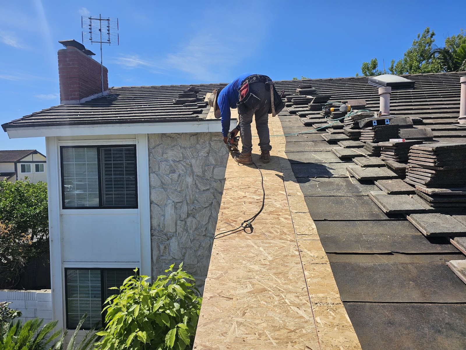 Job Site Cleanup — S New Roof